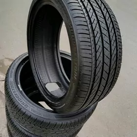 235 40 19 Bridgestone 2024