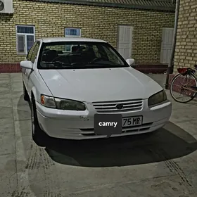 Toyota Camry 1999