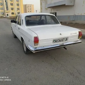 Gaz 24 1990