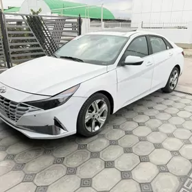 Hyundai Elantra 2022