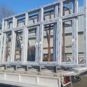 plastik ayna we gapy