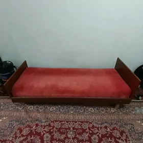 кровать однаспальная