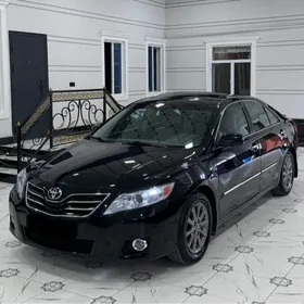 Toyota Camry 2011