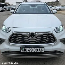 Toyota Highlander 2023