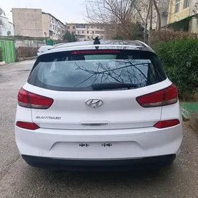 Hyundai Elantra GT 2020