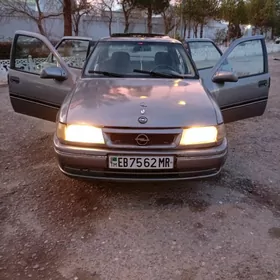 Opel Vectra 1992