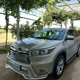 Toyota Highlander 2014