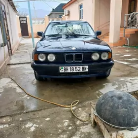BMW 525 1990