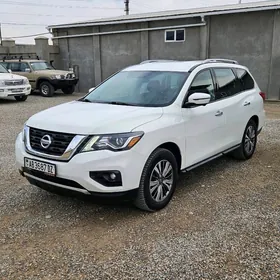 Nissan Pathfinder 2020