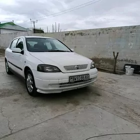 Opel Astra 2003