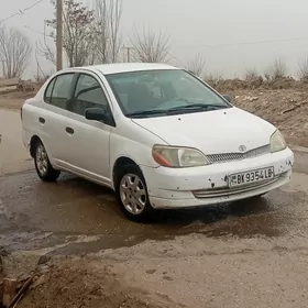 Toyota Echo 2002