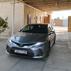 Toyota Camry 2020