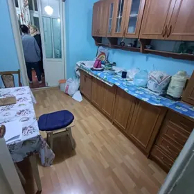 3 ком, 2 этаж, 5 мкр