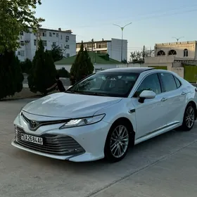Toyota Camry 2018