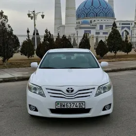 Toyota Camry 2011