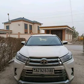 Toyota Highlander 2017