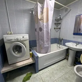 11 мкр, 3 комн, 4 жтаж