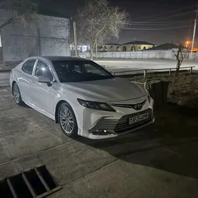 Toyota Camry 2022