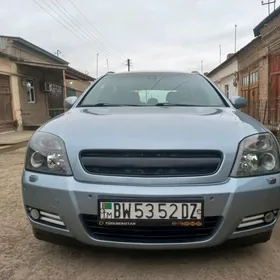 Opel Signum 2004