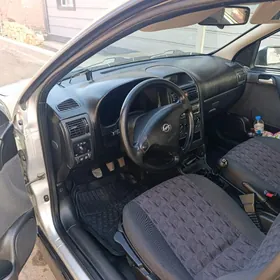 Opel Astra 2003