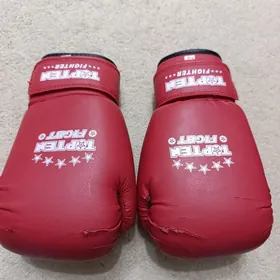 боксерские перчатки percatka