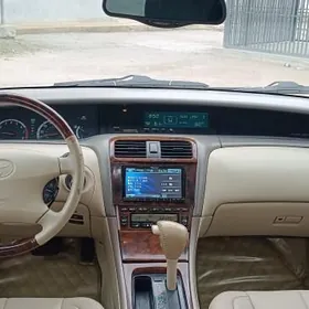 Toyota Avalon 2001