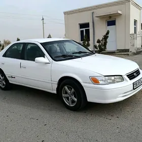 Toyota Camry 2000