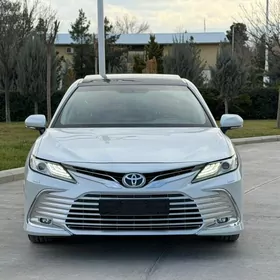 Toyota Camry 2022