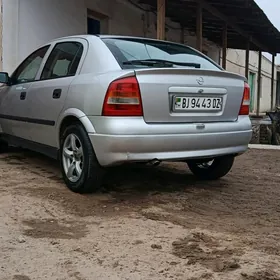 Opel Astra 2002