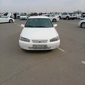 Toyota Camry 1999