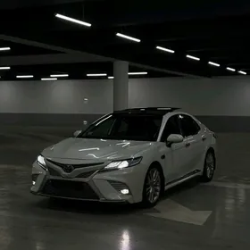 Toyota Camry 2020