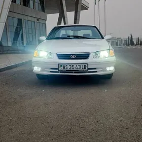 Toyota Camry 2000