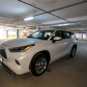 Toyota Highlander 2022