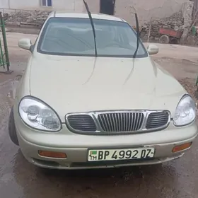 Daewoo Leganza 1998