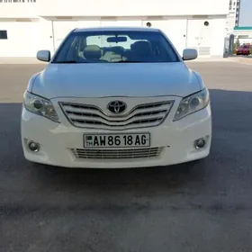 Toyota Camry 2010