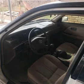 Toyota Camry 1999