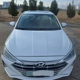 Hyundai Elantra 2019