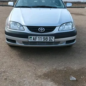Toyota Avensis 2002