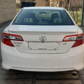 Toyota Camry 2011