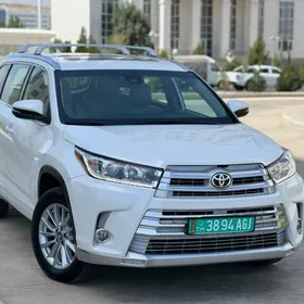 Toyota Highlander 2019