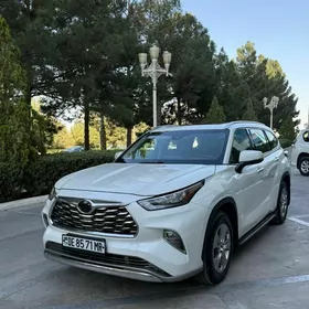 Toyota Highlander 2020