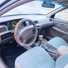 Toyota Camry 1999