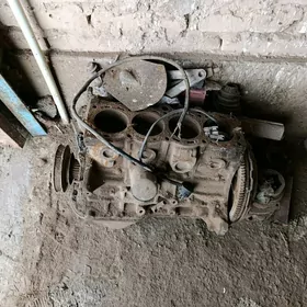 2 likbToyota Camry bloky.