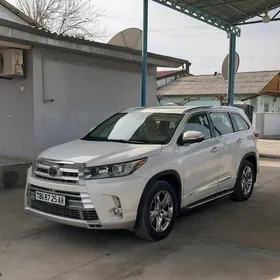 Toyota Highlander 2019