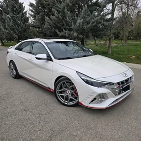 Hyundai Elantra 2022