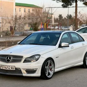 Mercedes-Benz C300 2010