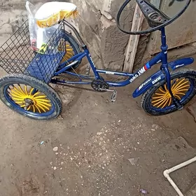 Трёх колёсный велик