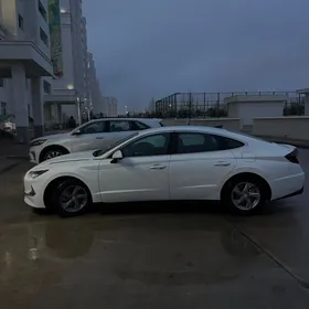 Hyundai Sonata 2020