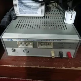 блок питания лабораторный