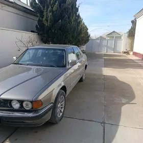 BMW 7 Series 1989